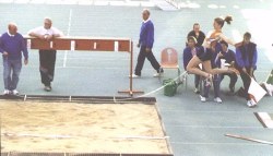 Mareike Feu� beim Weitsprung Hangsprungtechnik, Kalbach 2002