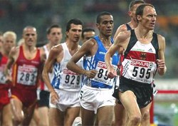 Stellvertretend f�r die vielen anderen deutschen Medaillengewinner hier noch  Dieter Baumann, der �ber 10.000m ein begeisterndes Rennen zeigte.